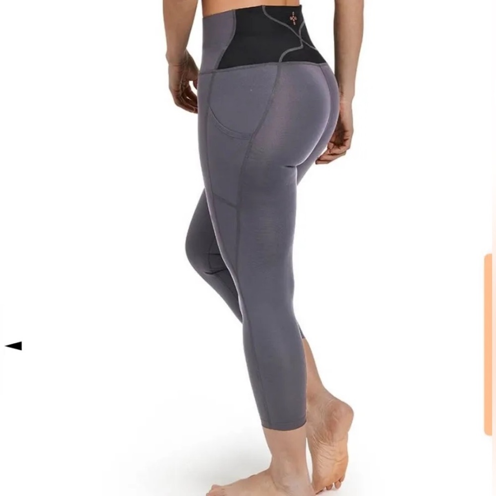 Tommie Copper Ultra-Fit Lower Back Support Capri Leggings - Grey - XXL